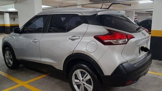 NISSAN KICKS 1.6 16V FLEXSTART SL 4P XTRONIC